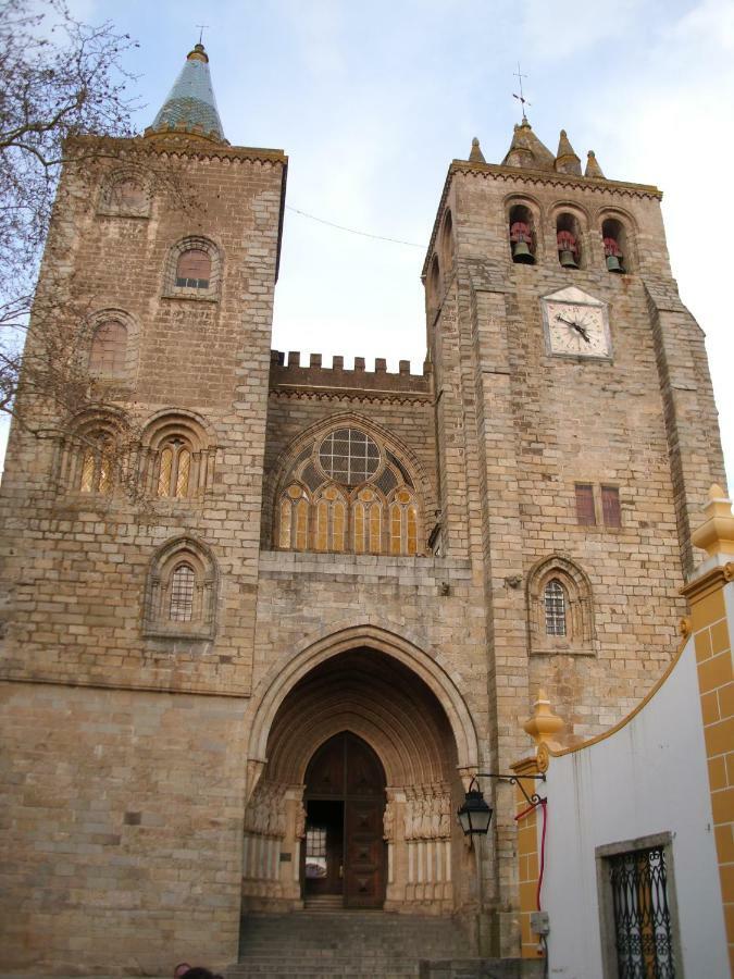 Ferienwohnung Casa Becco Dos Assucares, Garage Free - Centro Historico Évora Exterior foto