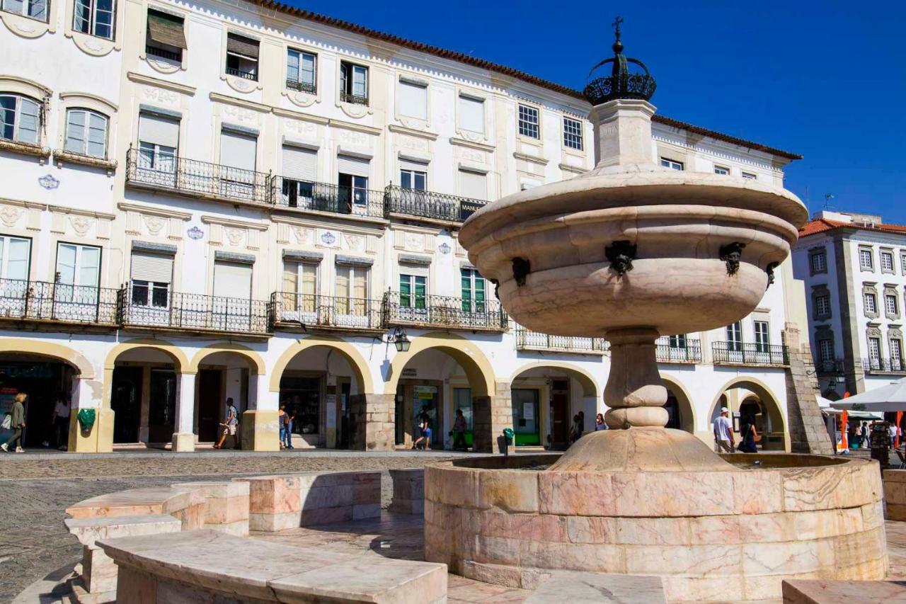 Ferienwohnung Casa Becco Dos Assucares, Garage Free - Centro Historico Évora Exterior foto